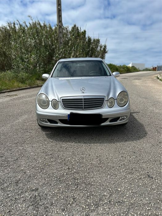 Mercedes-bens E270