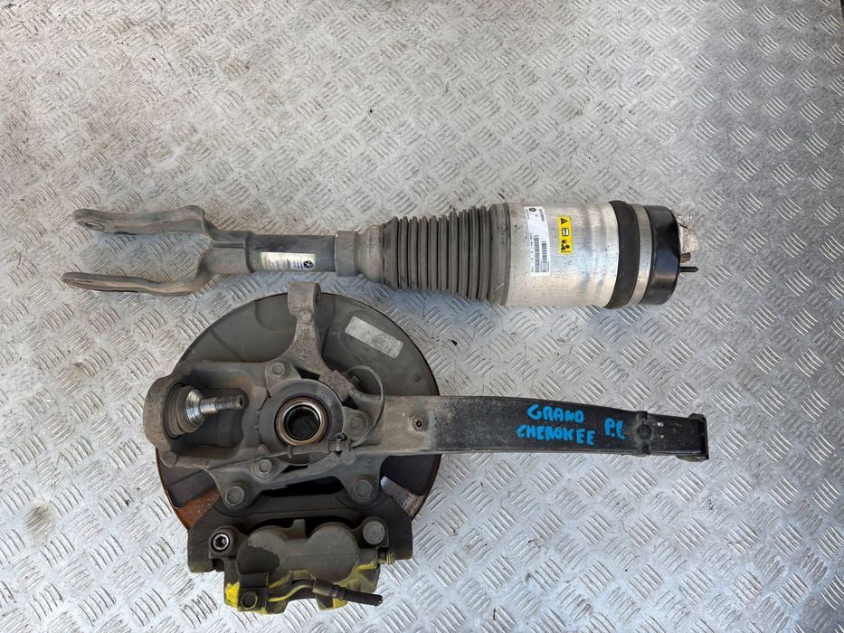 zwrotnica amortyzator prawa jeep grand cherokee wk2 3.0 crd lift 17-