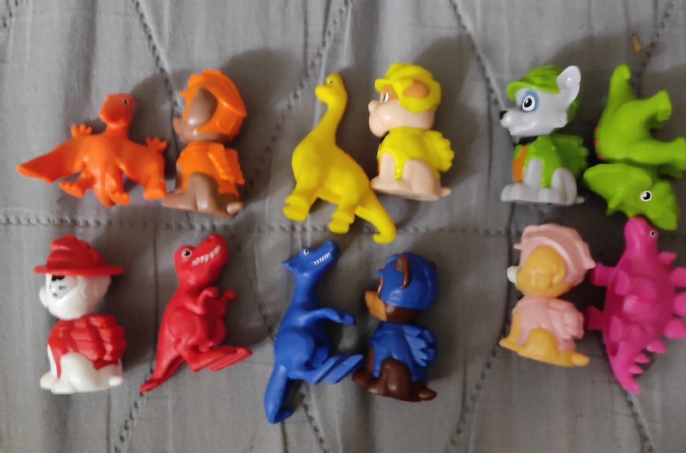 12 figurek Dino psi patrol