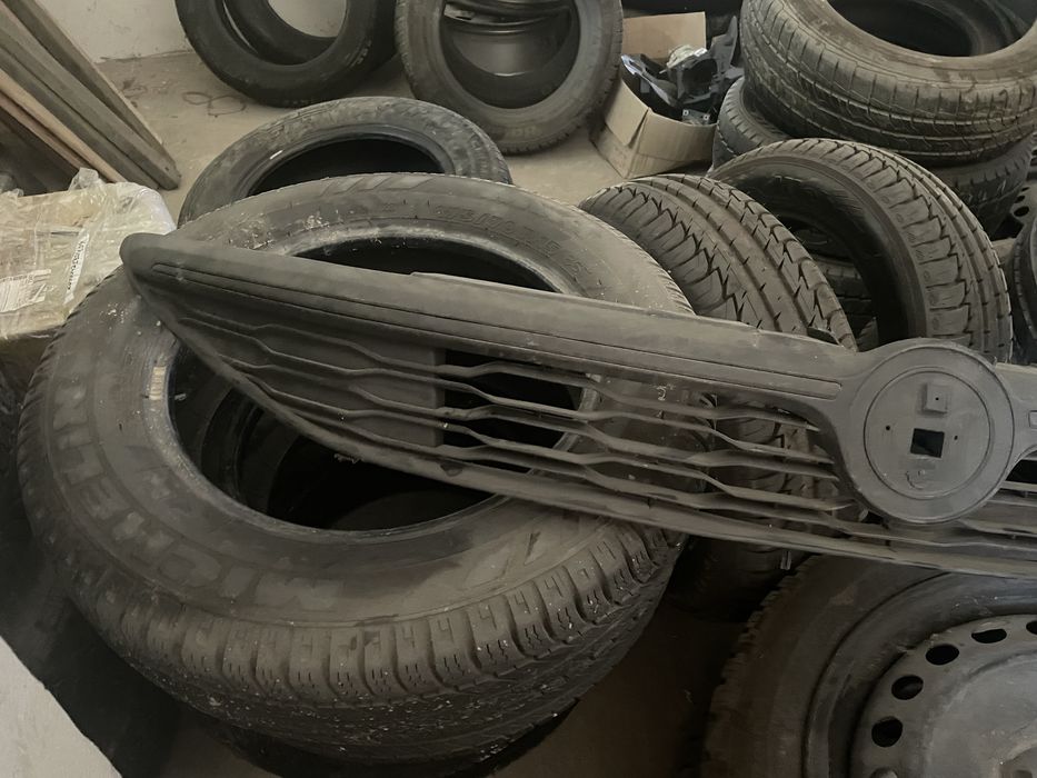 Решітка радіатора fiat doblo 15- 22 вантажівок