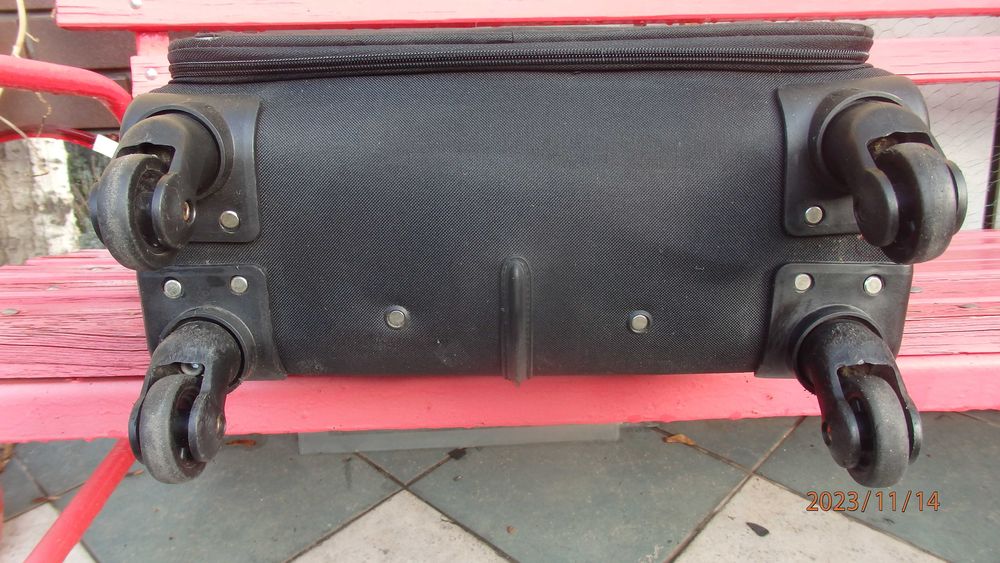 Walizka mała czArna OCHNIK