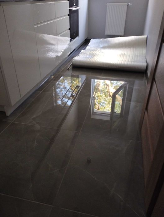 Maciej Zień Grey Pulpis połysk Tubądzin