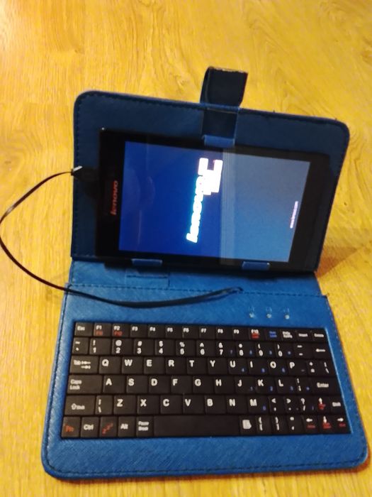 Tablet LENOVO TAB 2 A7-10F w pełni sprawny i zadbany.