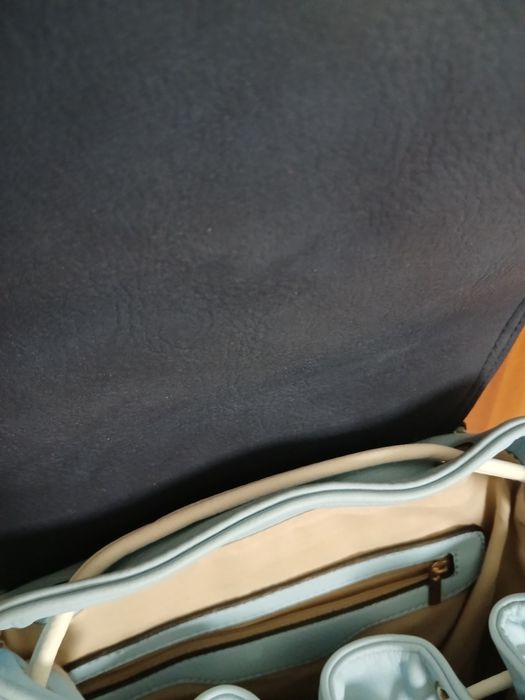 Mochila em.polipele versátil