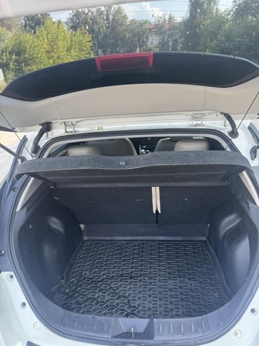 Nissan Leaf SV  2019  42kwt авто в Украіні з США