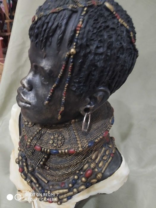 Par de bustos em resina 35cm altura por 25cm largura