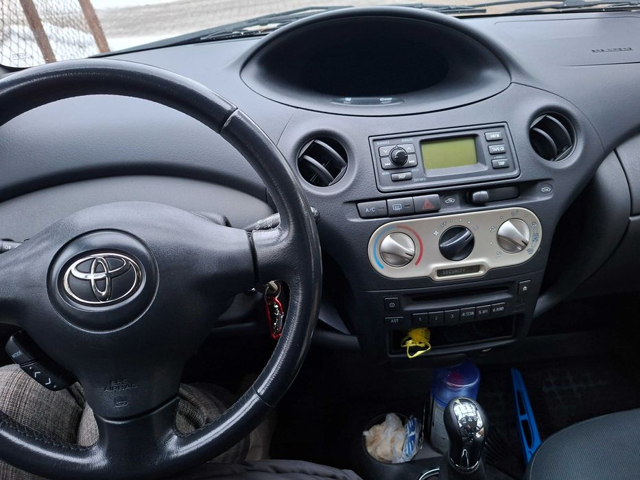 Toyota yaris 1,4 D  SPRZEDANY