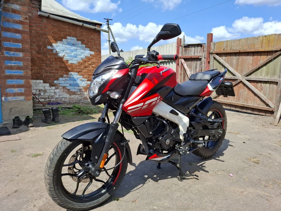 Bajaj pulsar ns 200