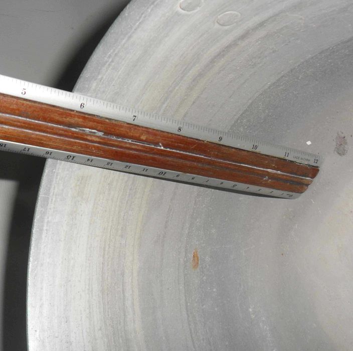 Кастрюля алюминиевая 5 л б.у. без дыр,  крышка отсутствует обмен на ин