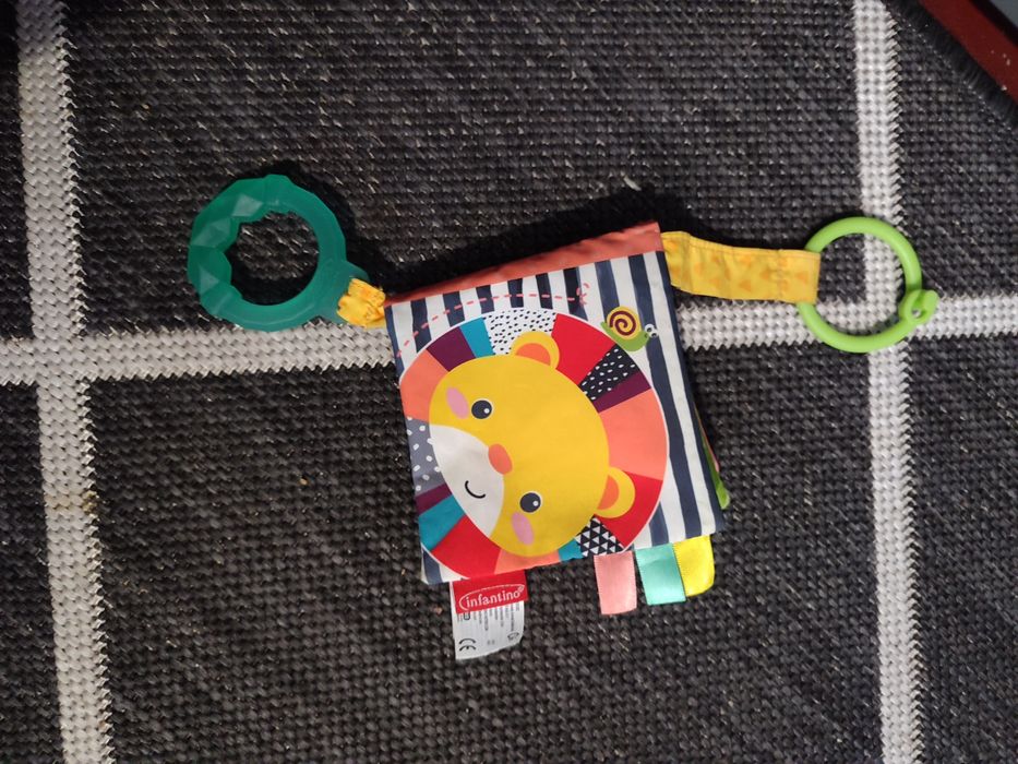 Підвіска в коляску, книжечки шуршалки