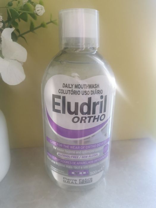 Płyn do płukania jamy ustnej Eludril Ortho 500 ml nowy