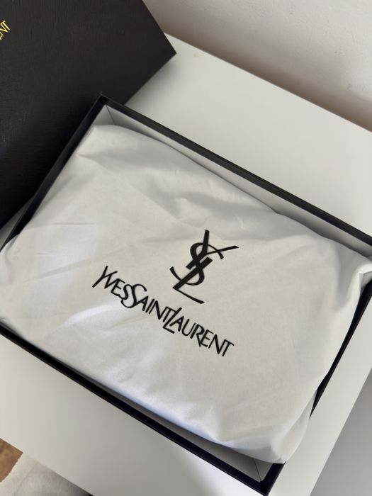Nowa czarna torebka Yves Saint Laurent