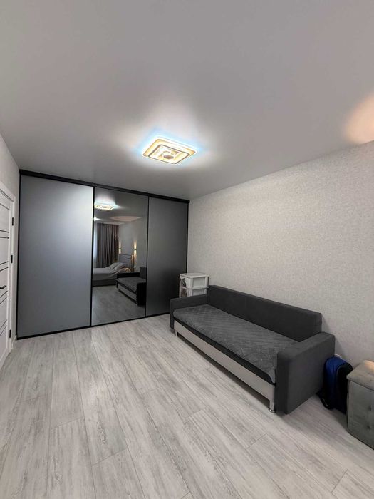 Стильна квартира з красивим ремонтом. Комплекс Кадор-сити.