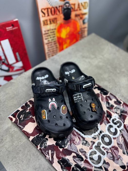 Тапочки Crocs x bape
