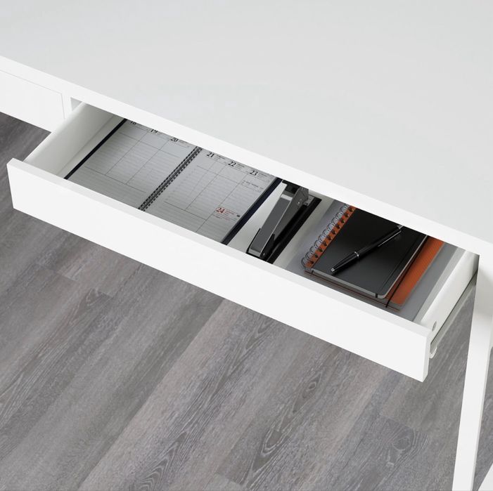 Secretária grande - IKEA