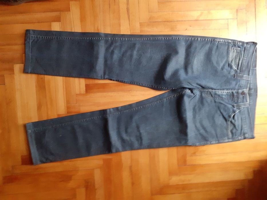 Spodnie jeansowe granatowe Levi's