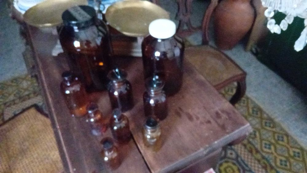 Conjunto de frascos de farmácia  antigos