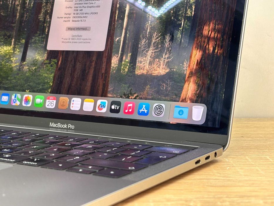 Macbook Pro 13" A1989- 16/256GB/Intel i7 - Touchbar - nowa bateria