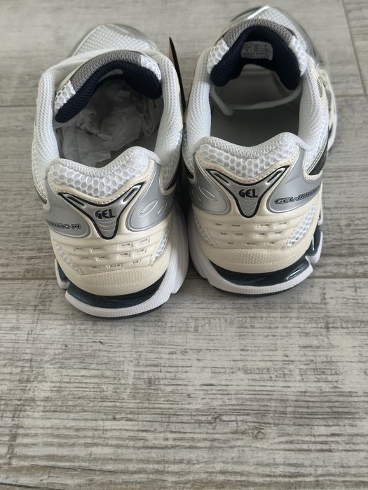 Кросівки Asics Gel-kayano 14 39/40