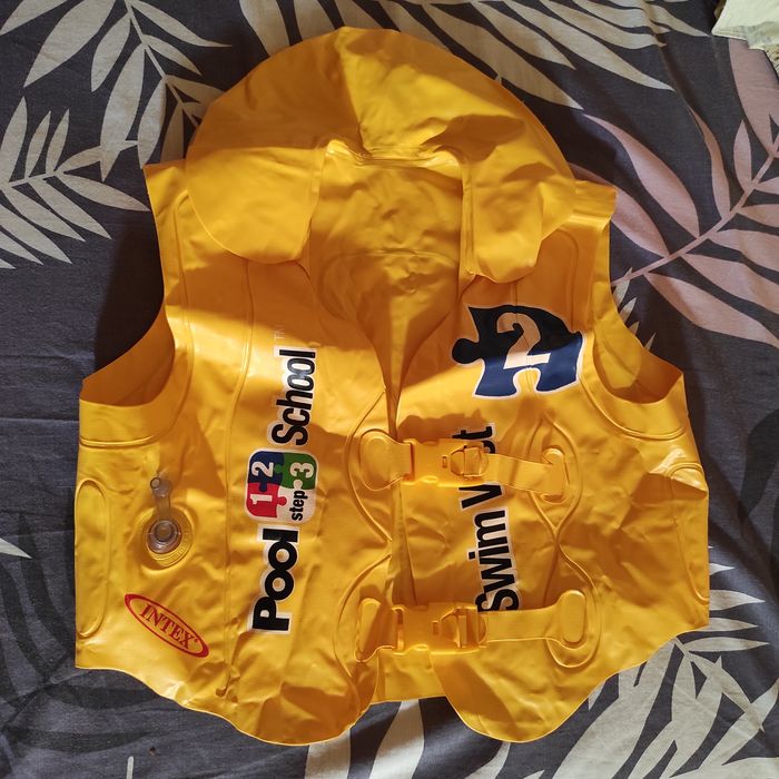 Жилет надувной intex