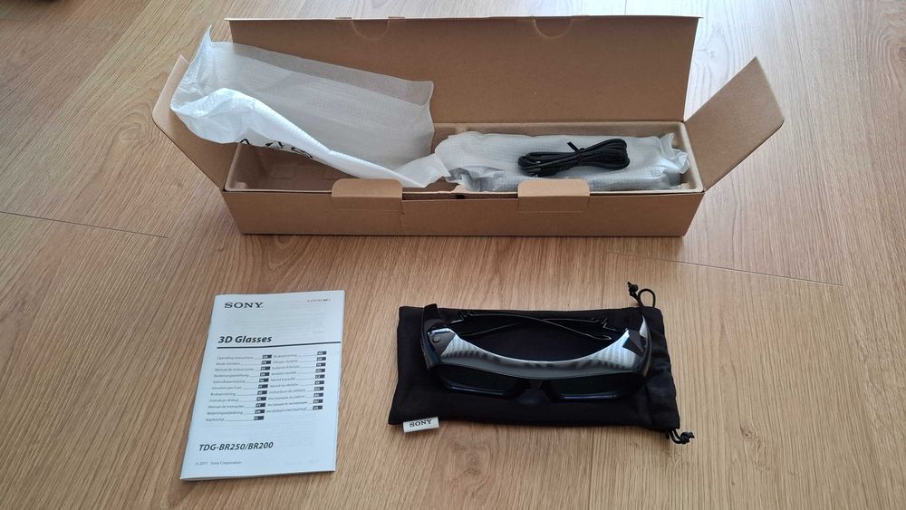 2 Sony 3D Glasses64861518413059122