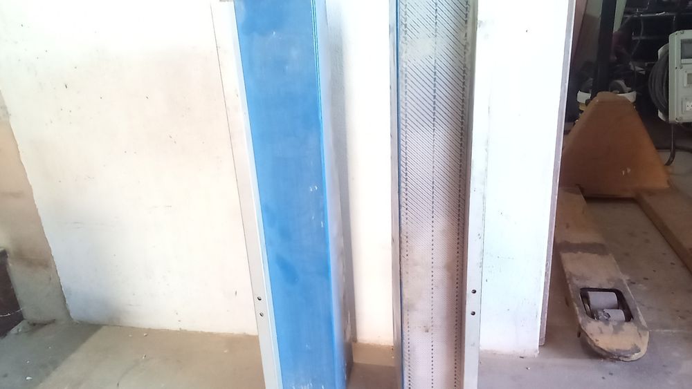 Serra de  corte de molduras