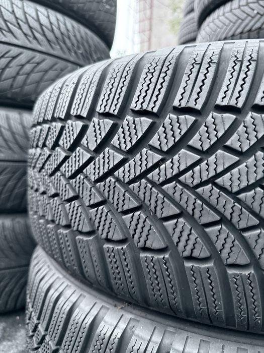 215 50 18 Bridgestone LM005 90% 2024 Шини Зима