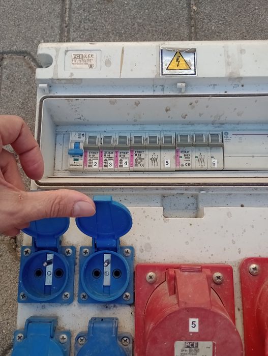 Rozdzielka budowlana