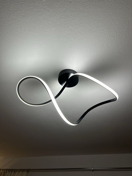 Sprzedam Zyrandol stan idealny