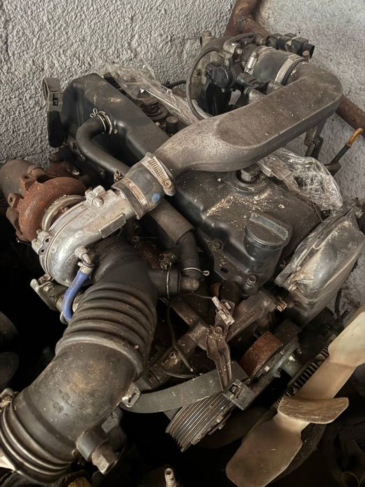 Тойота хай люкс 2.5 двигун 4д4