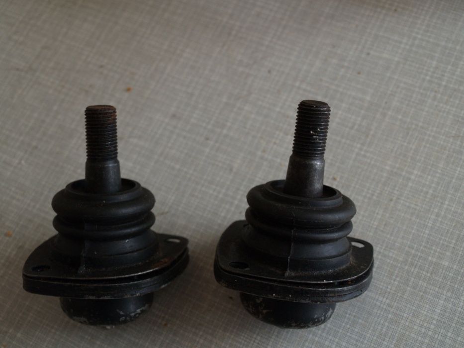 продам НОВУЮ  шаровую опору на Москвич 412