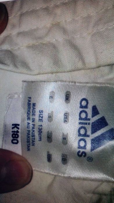 Fato judo karate marca adidas para 5 anos 130 cm como novo