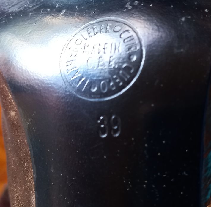 Mules douradas  da Foreva.