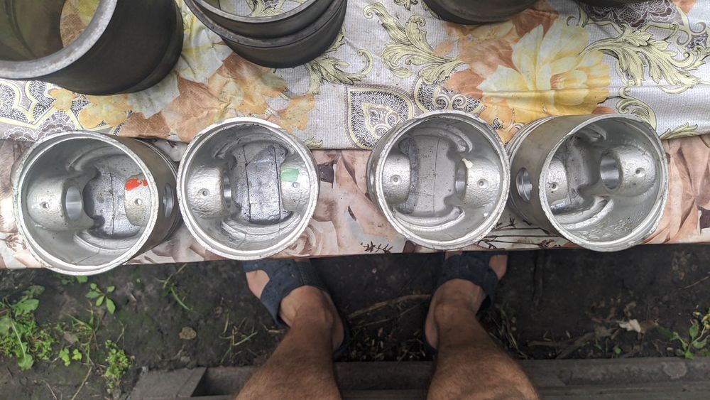 Гільзи поршня кольца вкладиші.