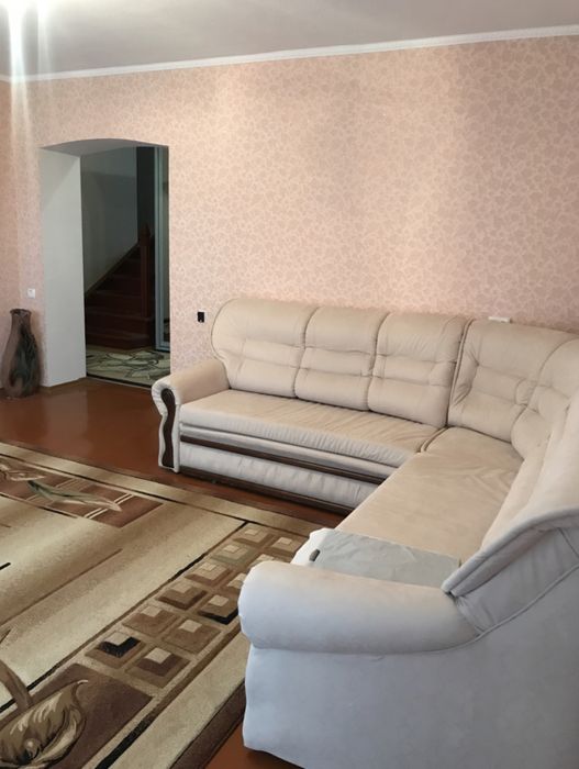 Продам будинок м.Глобино