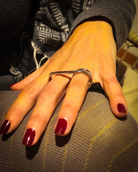 Anel duplo minimalista e irreverente