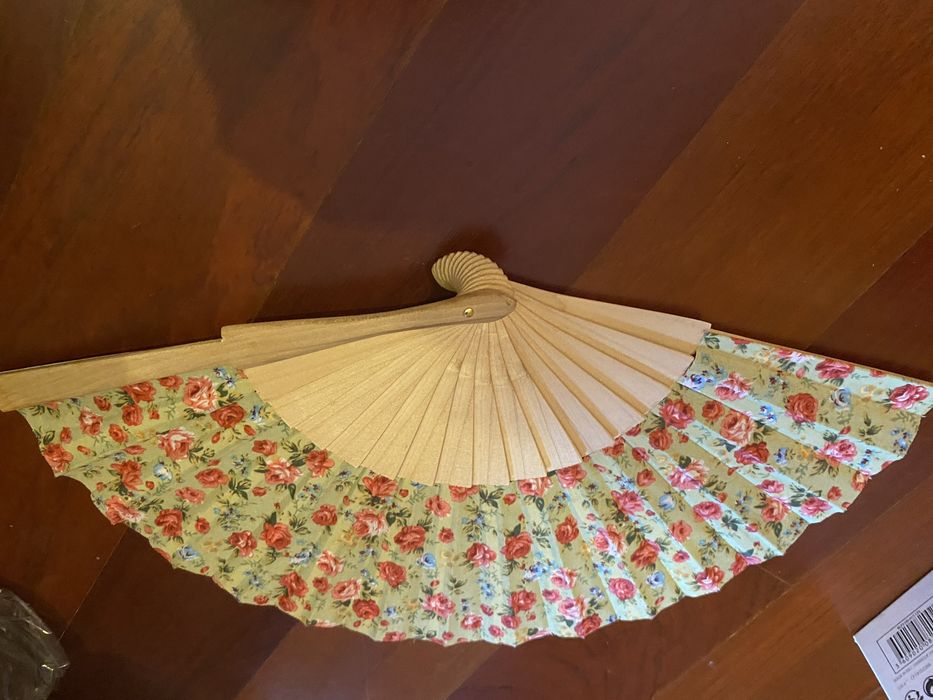 Leque florido como novo