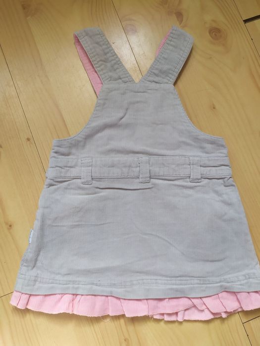 Śliczna sukieneczka dla maluszka
