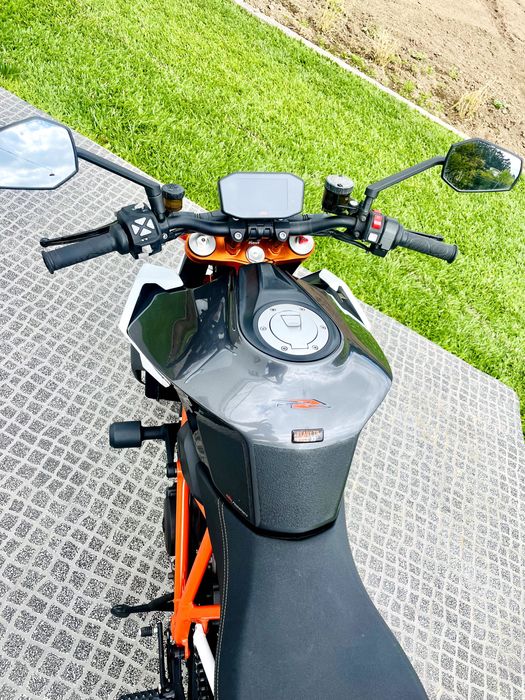 KTM 1290 SuperDuke R– Akrapovic | Full Extras | [Com vídeo]