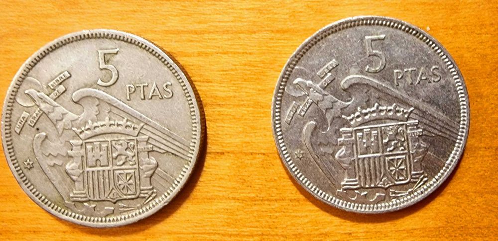Francisco Franco - moedas antigas 5 pesetas 1957 (*72 e *75)