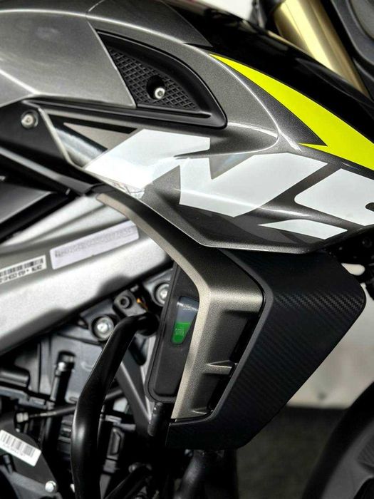 Новий мотоцикл Bajaj Pulsar NS400