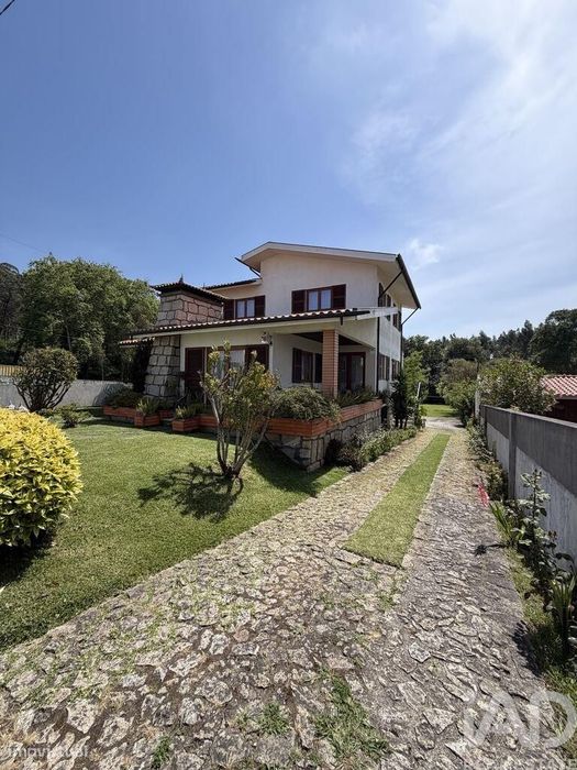 Casa / Villa T4 em Laundos