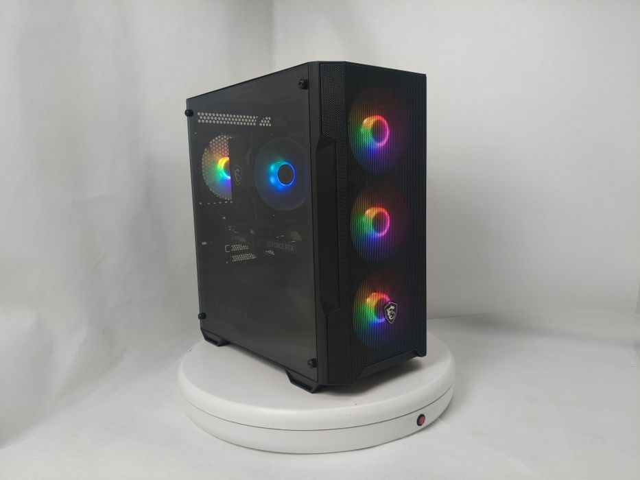 Komputer Gamingowy Ryzen 7 9800X3D,RTX 5070,16 GB,SSD,Win 11,Promocja