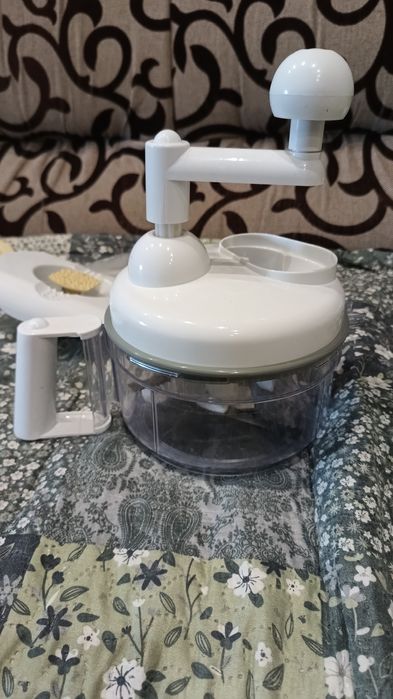 Ручной комбайн блендер миксер измельчитель овощерезка с контейнером