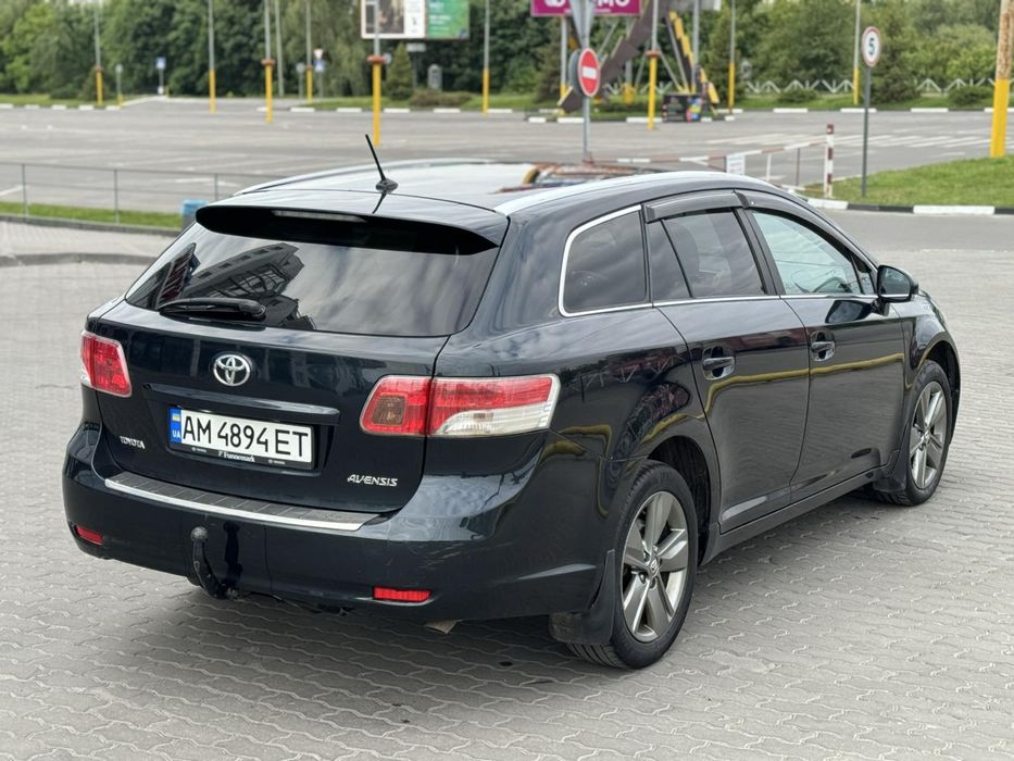 Тойота авенсіс т27.