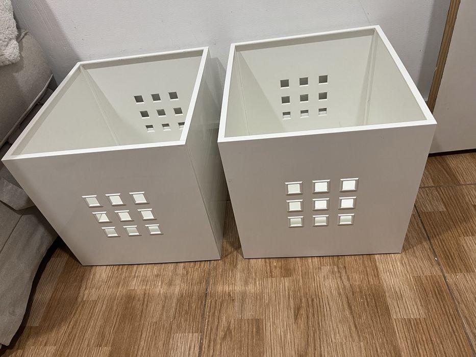 2 caixas ikea Kallax