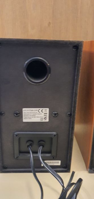 Głośniki Hi fi Genius ze wzmacniaczem.