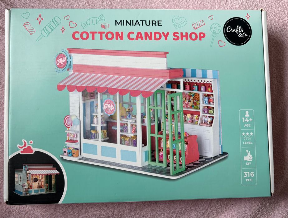 Miniature Cotton candy shop