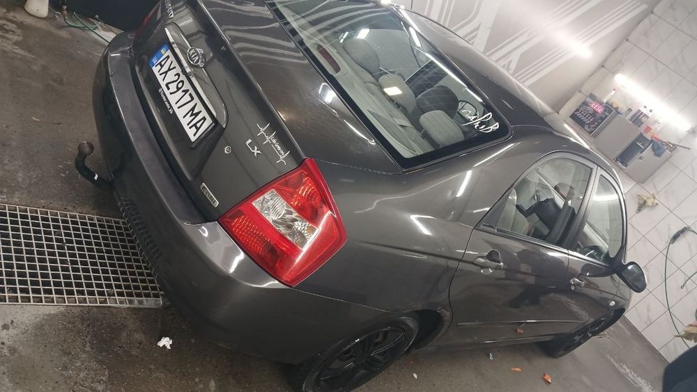 Продам машину kia