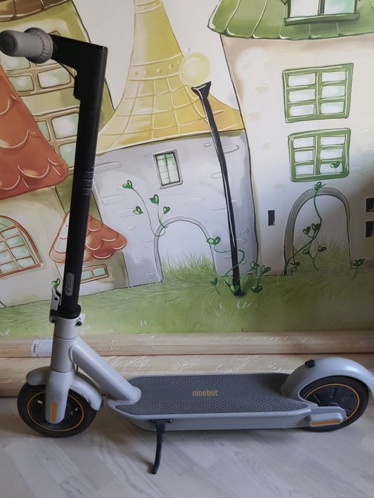 Електросамокат Segway G30LE